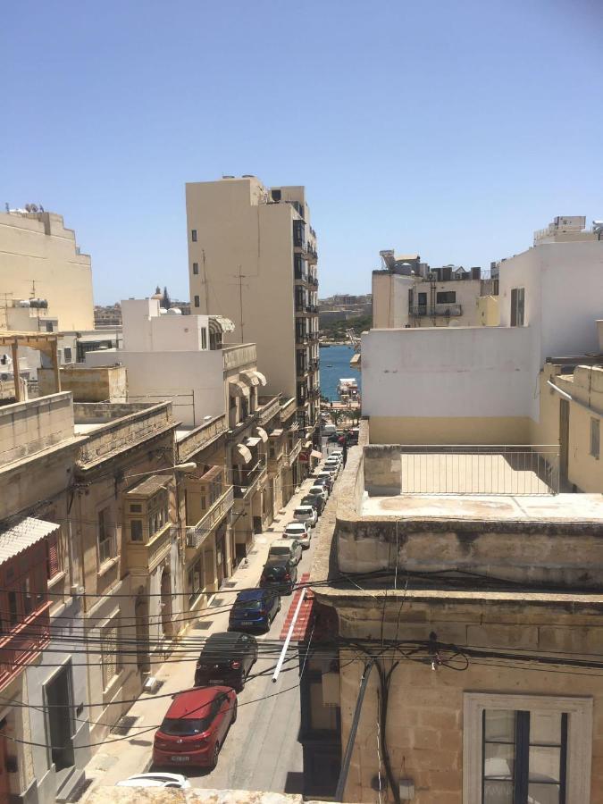 Spacious 4-Bedrooms Townhouse In Tas-Sliema Exterior photo