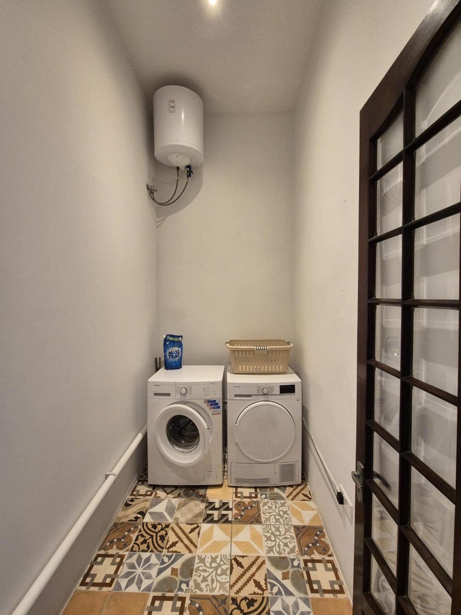 Spacious 4-Bedrooms Townhouse In Tas-Sliema Exterior photo